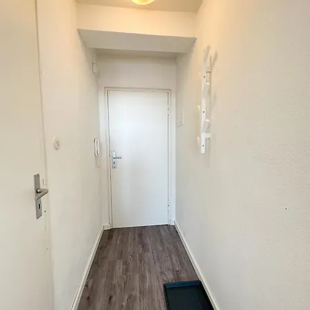Apartment Fuer 3 Gaeste Mit Kostenlosen Parkplaetzen Und Lift Hannover